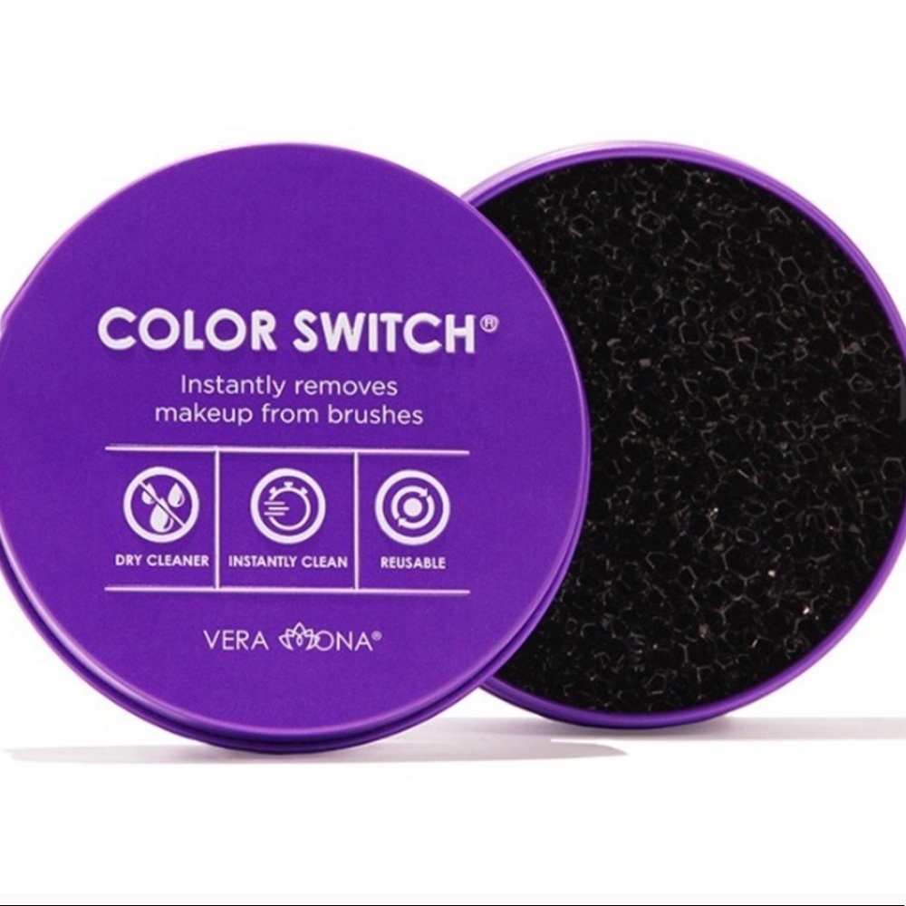 NIB Vera Mona Color Switch
